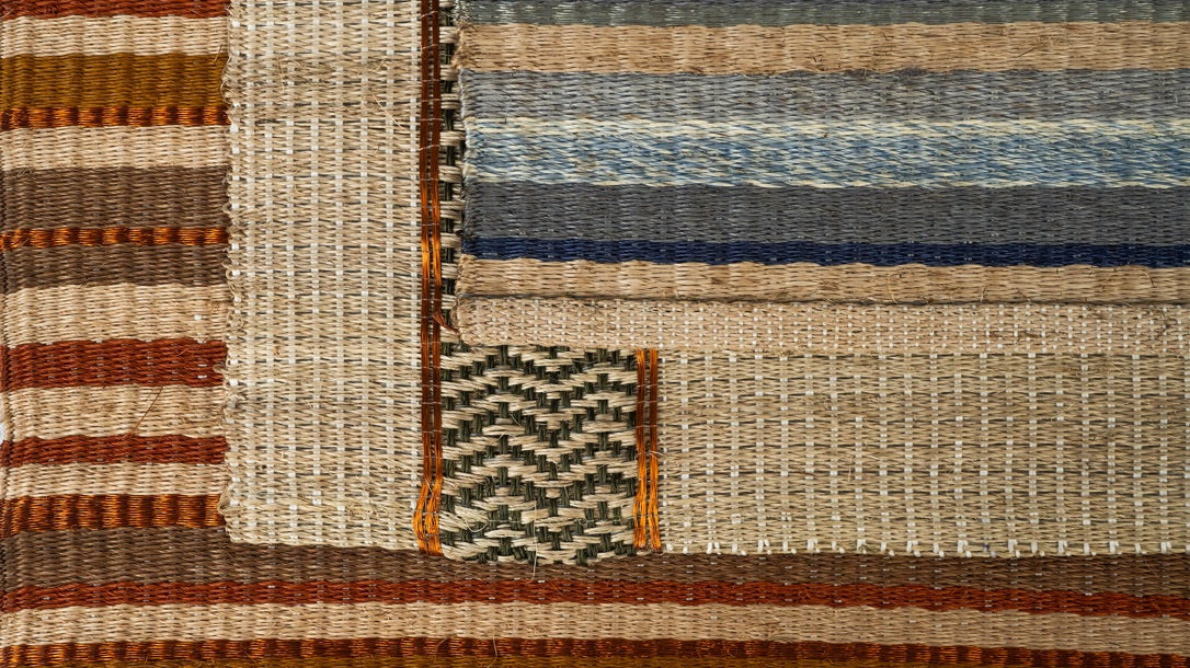 Katünaa fique collection showing handwoven natural fiber baskets, rugs and placemats made by artisans in Boyacá Colombia