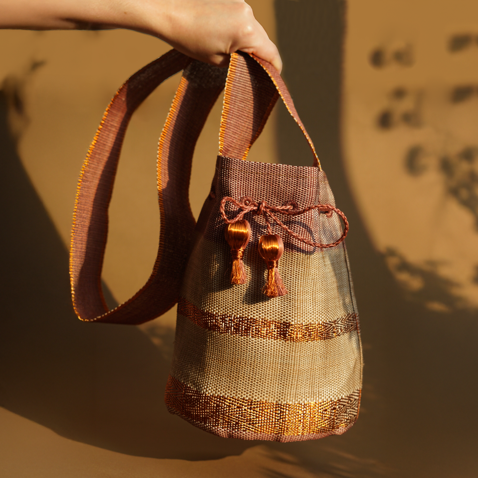 Copper mochila bag image 0