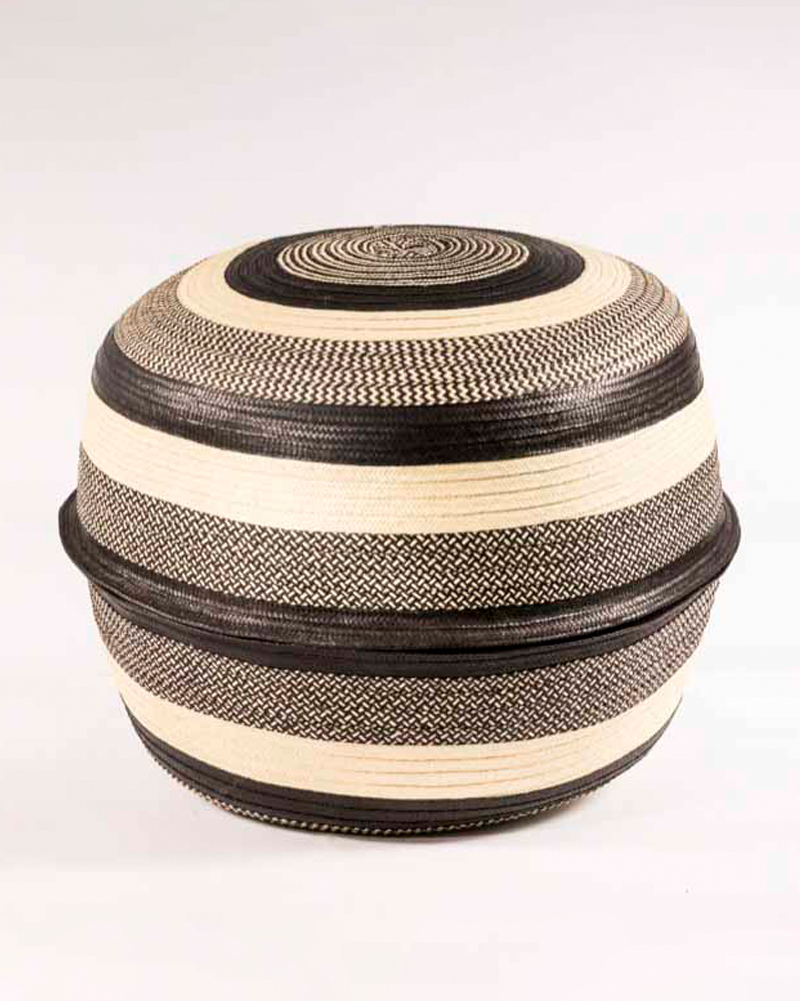 Cylindrical caña flecha puff image 0