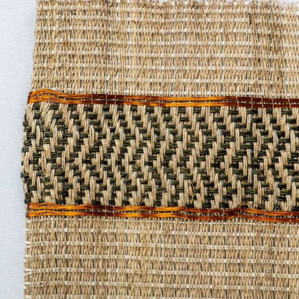 Metallic thread placemats image 3