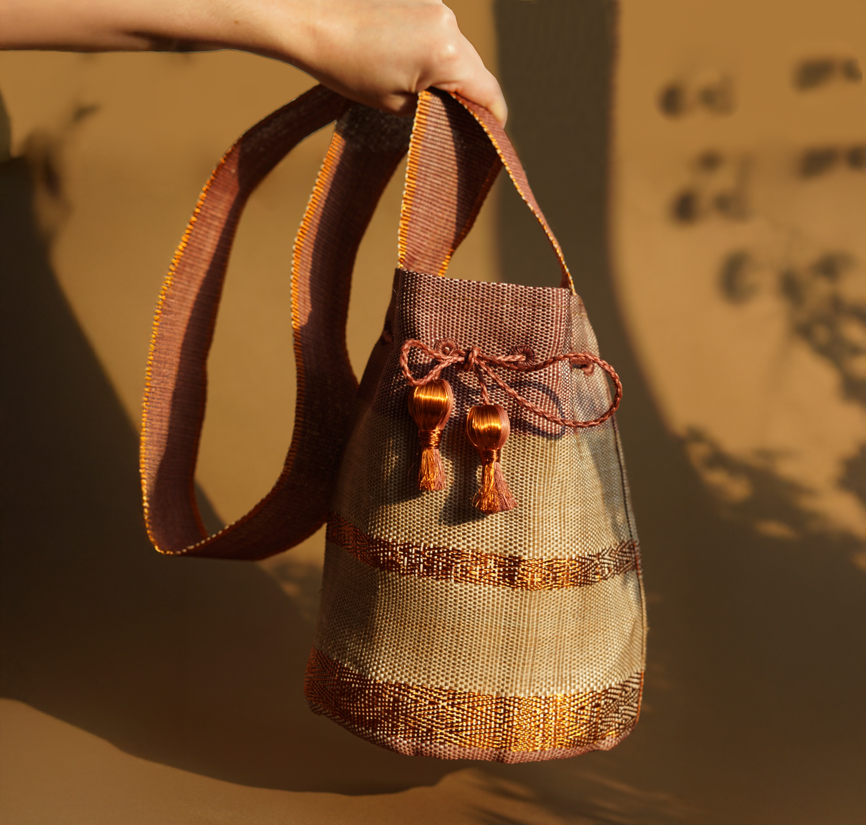 Copper mochila bag image 0