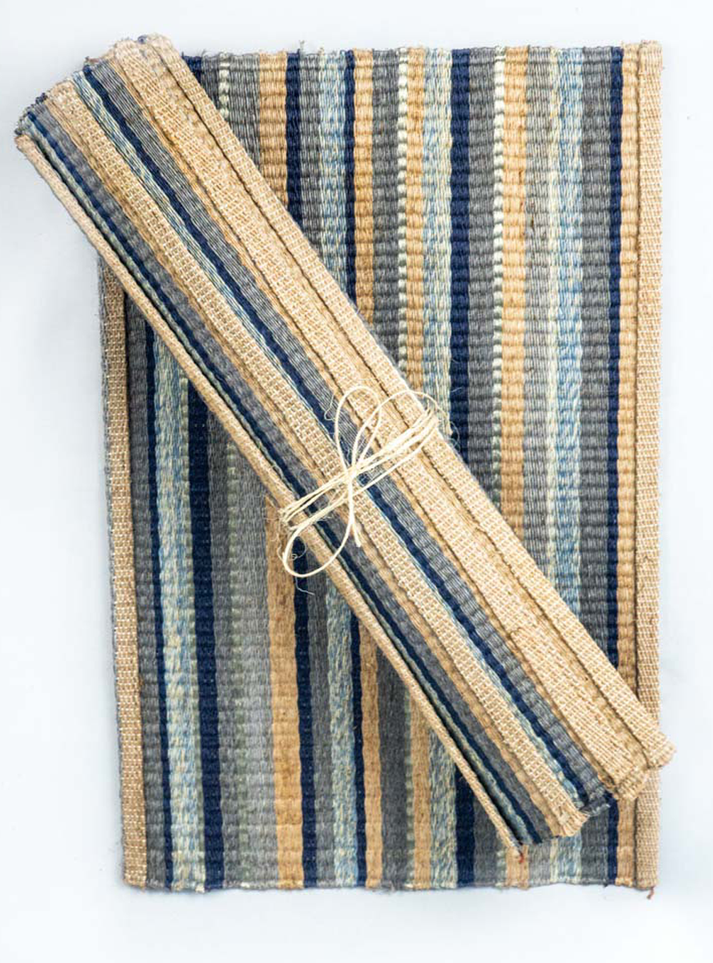 Metallic thread placemats image 4